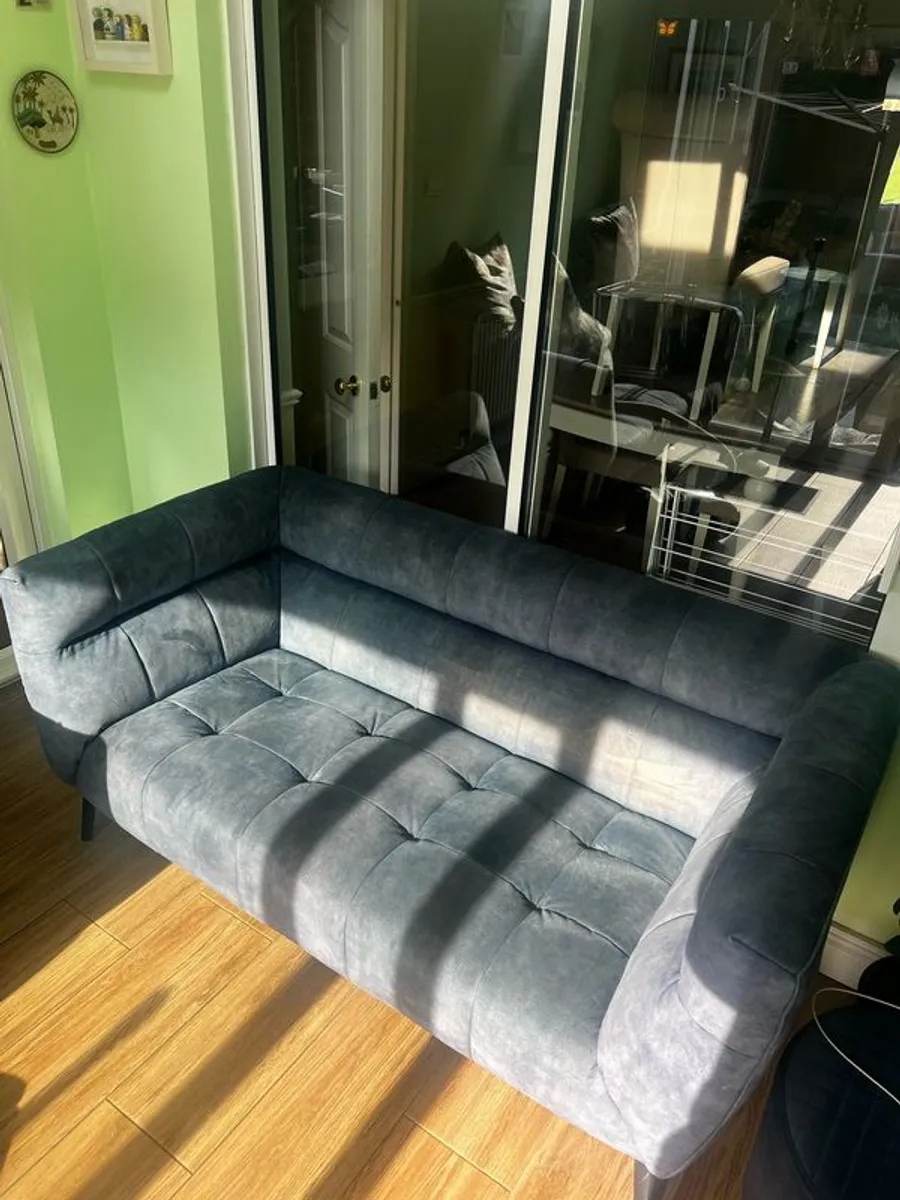 Tufted Velvet 3-Seater Sofa - Image 3