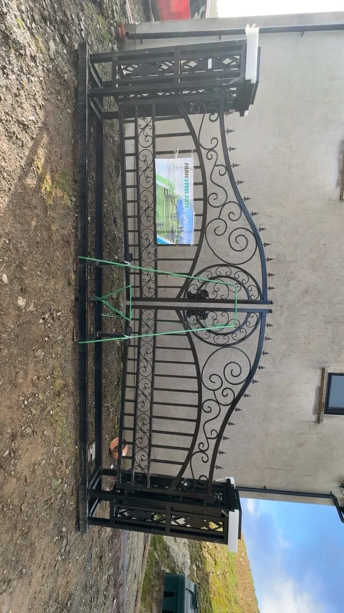 Entrance gates with pillars - Image 2
