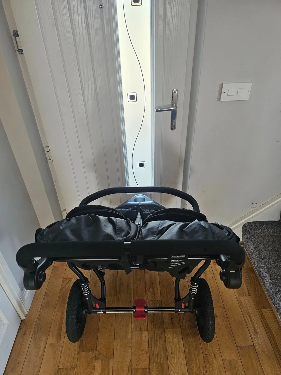 Out n About Double buggy - Image 3