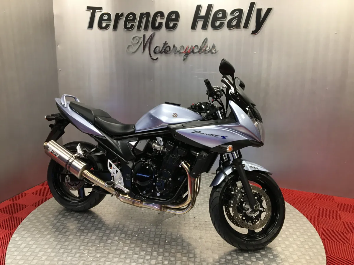 2011 Suzuki Bandit S 650 ''LIKE NEW'' - Image 1