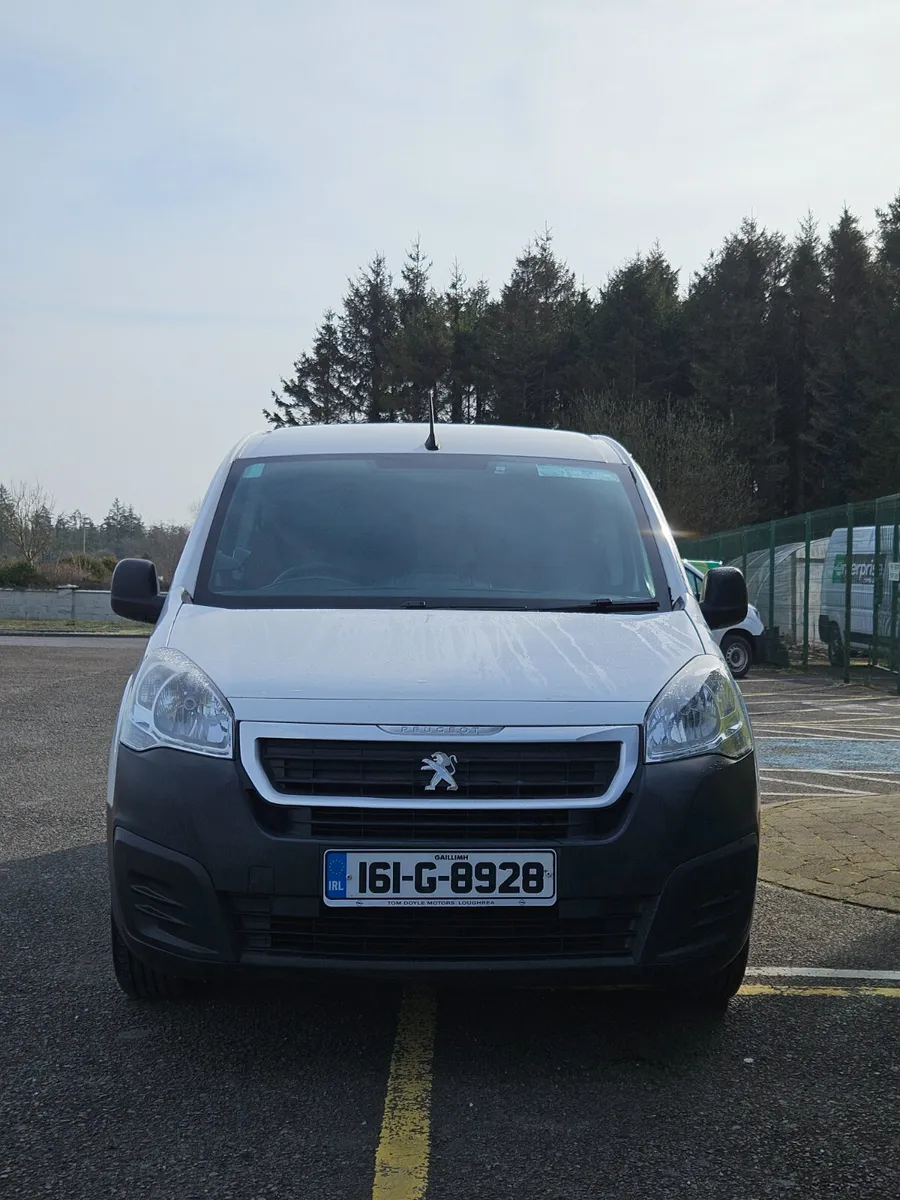 Peugeot Partner 3 Seater 1.6L Diesel - Image 2
