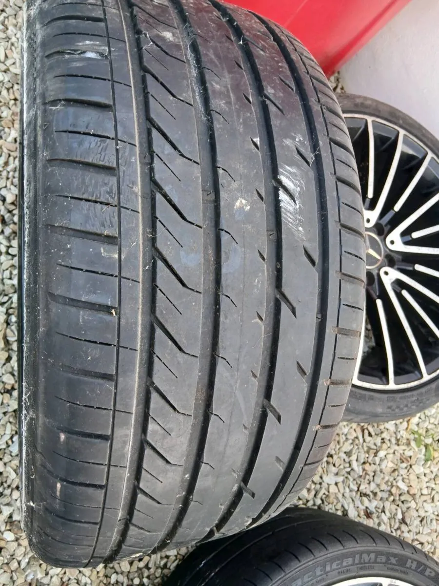 Alloy's and tyres - Image 1