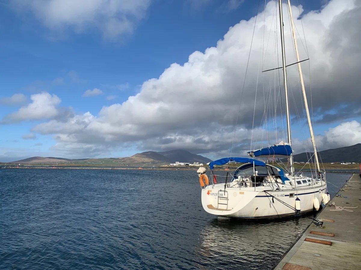 Sailing boat - Image 1