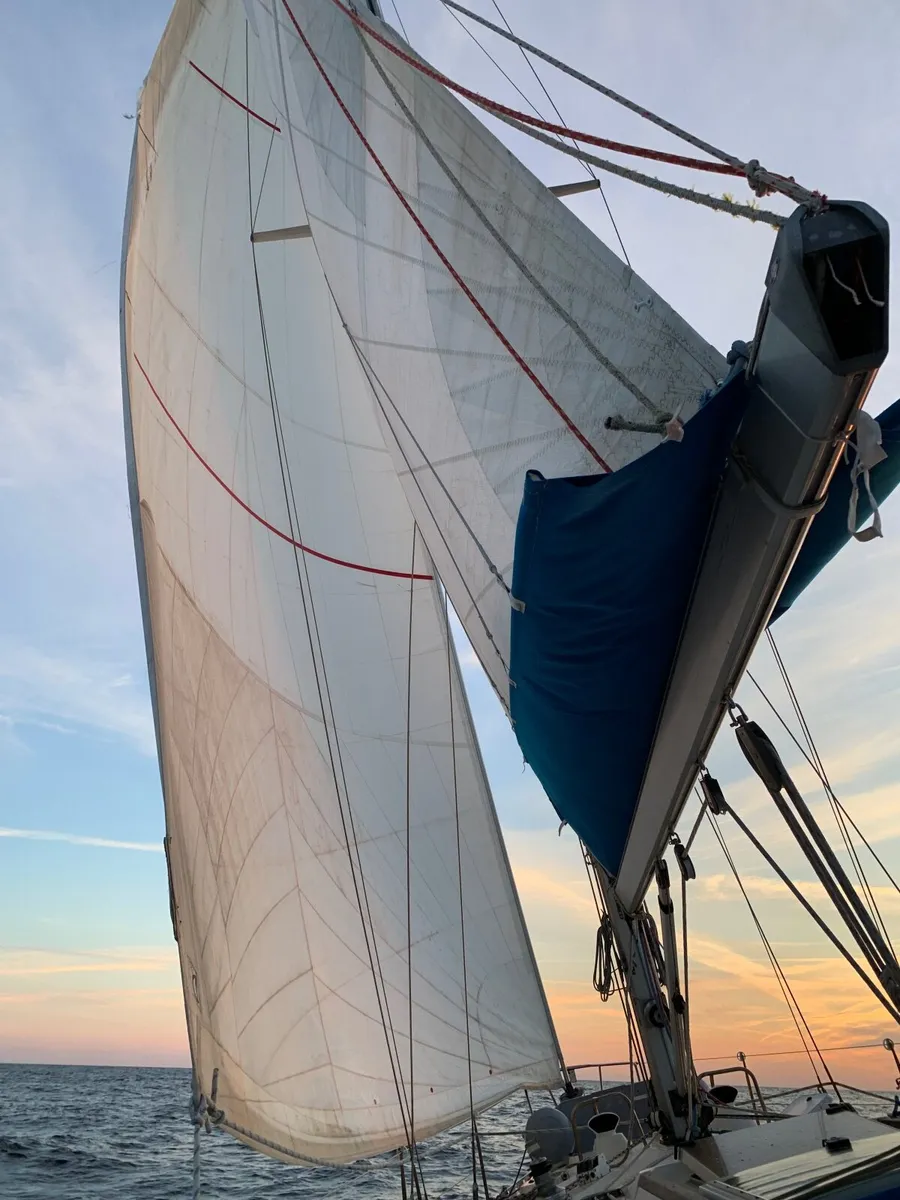 Sailing boat - Image 2