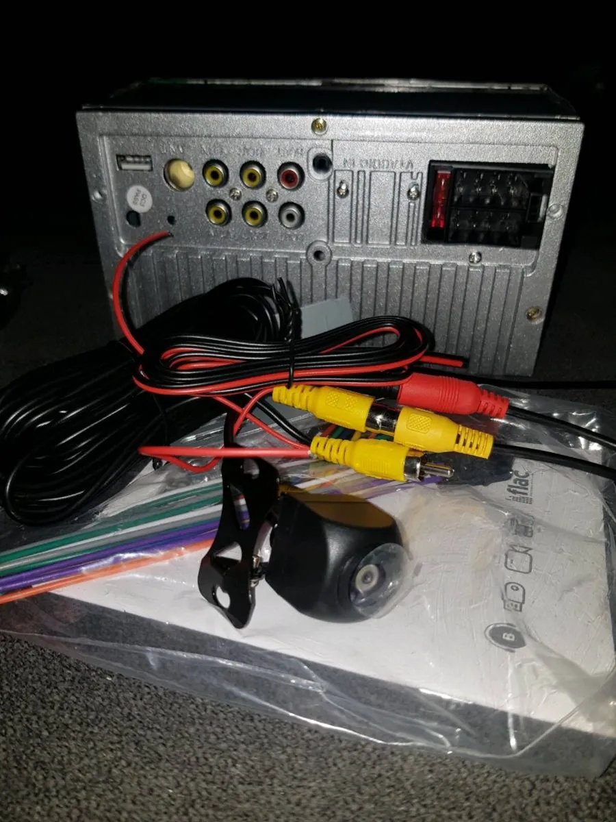 Car radio for Nissan Leaf - Image 1