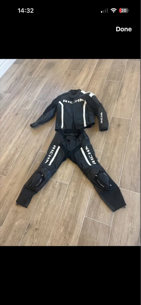 Motorbike suit - Image 1
