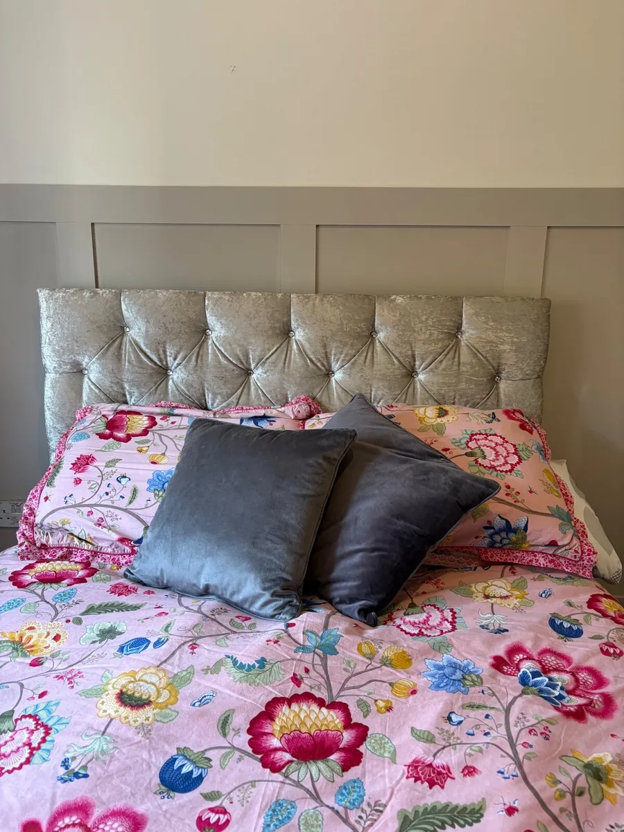 4ft 6” Velvet Crush Double Bed - Image 2