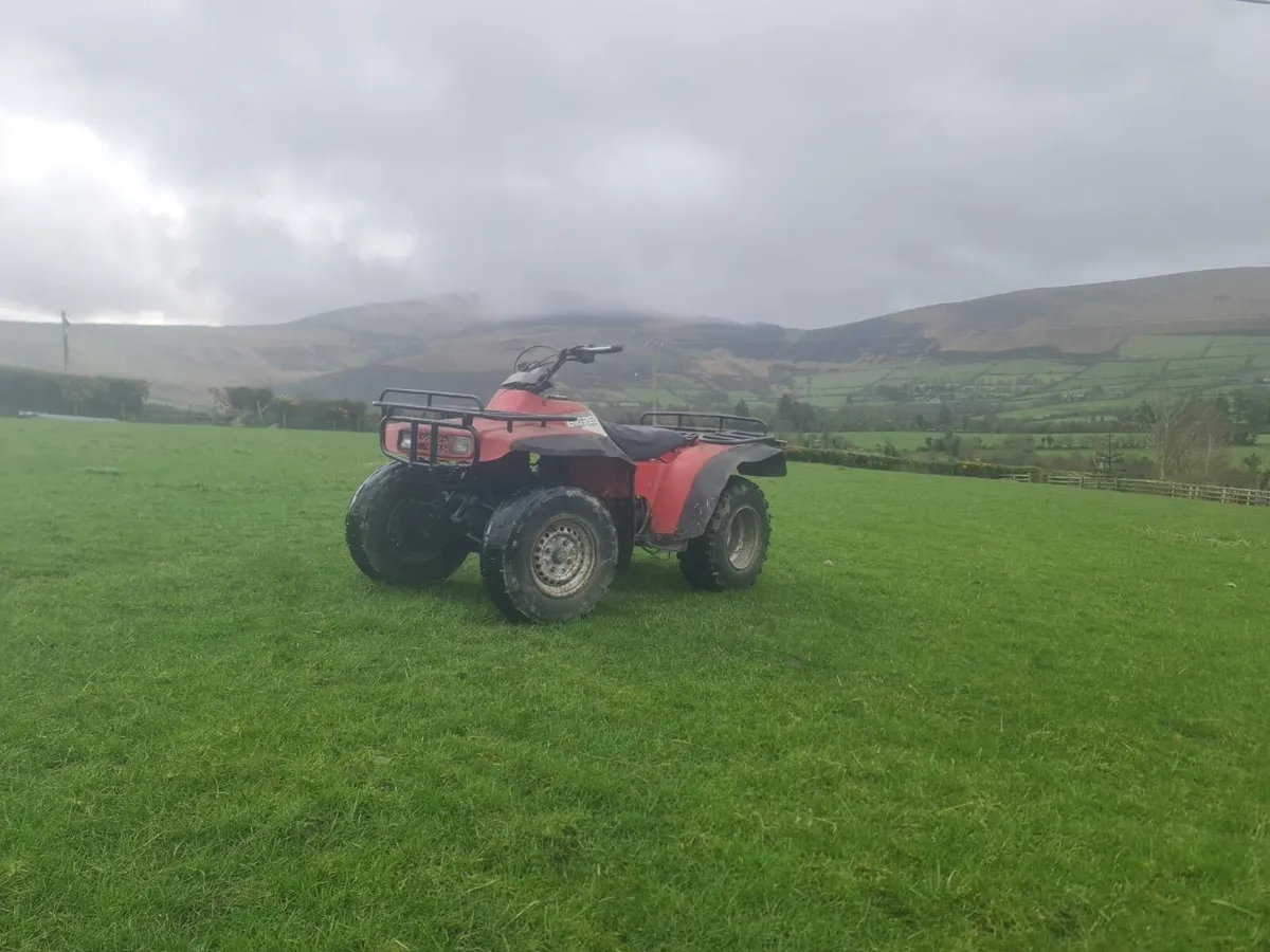 Honda big red - Image 1