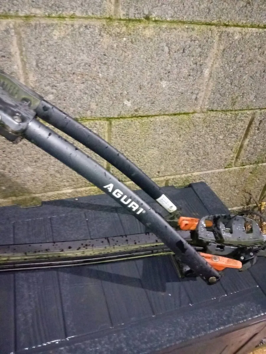 Bicycle racks - Image 1