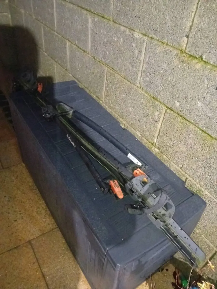 Bicycle racks - Image 2