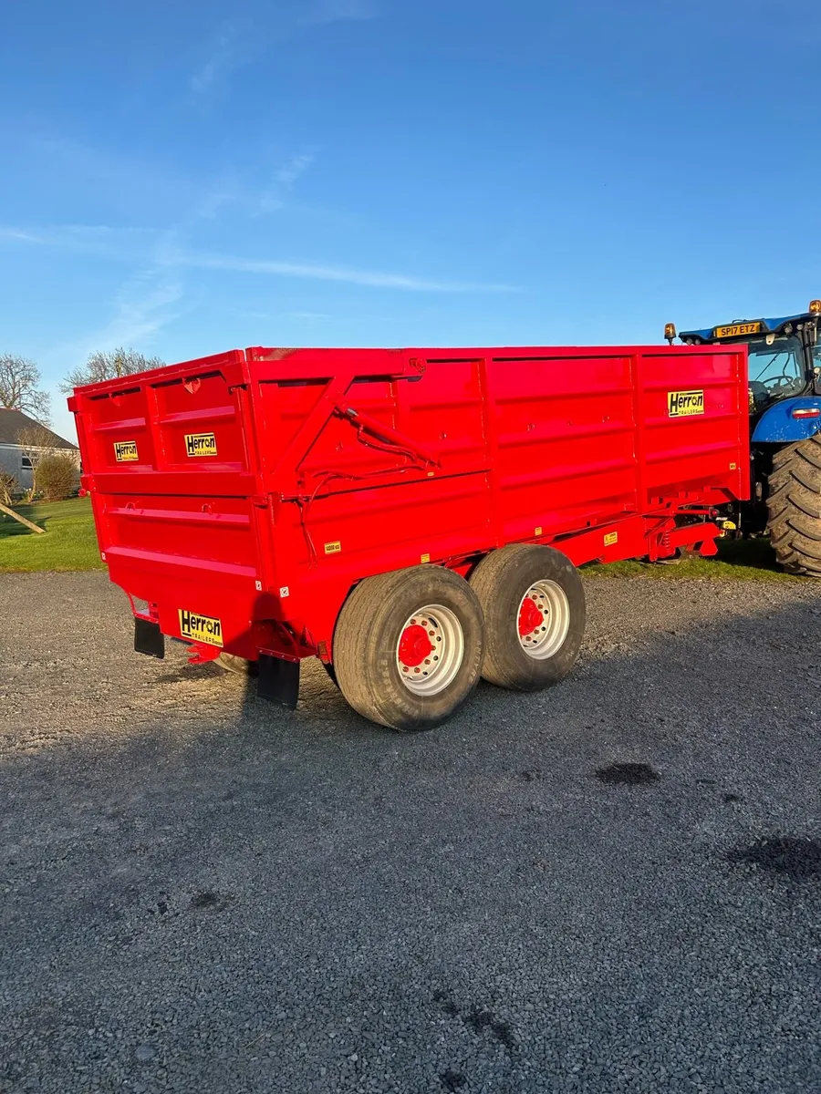 Grain Trailer - Image 1