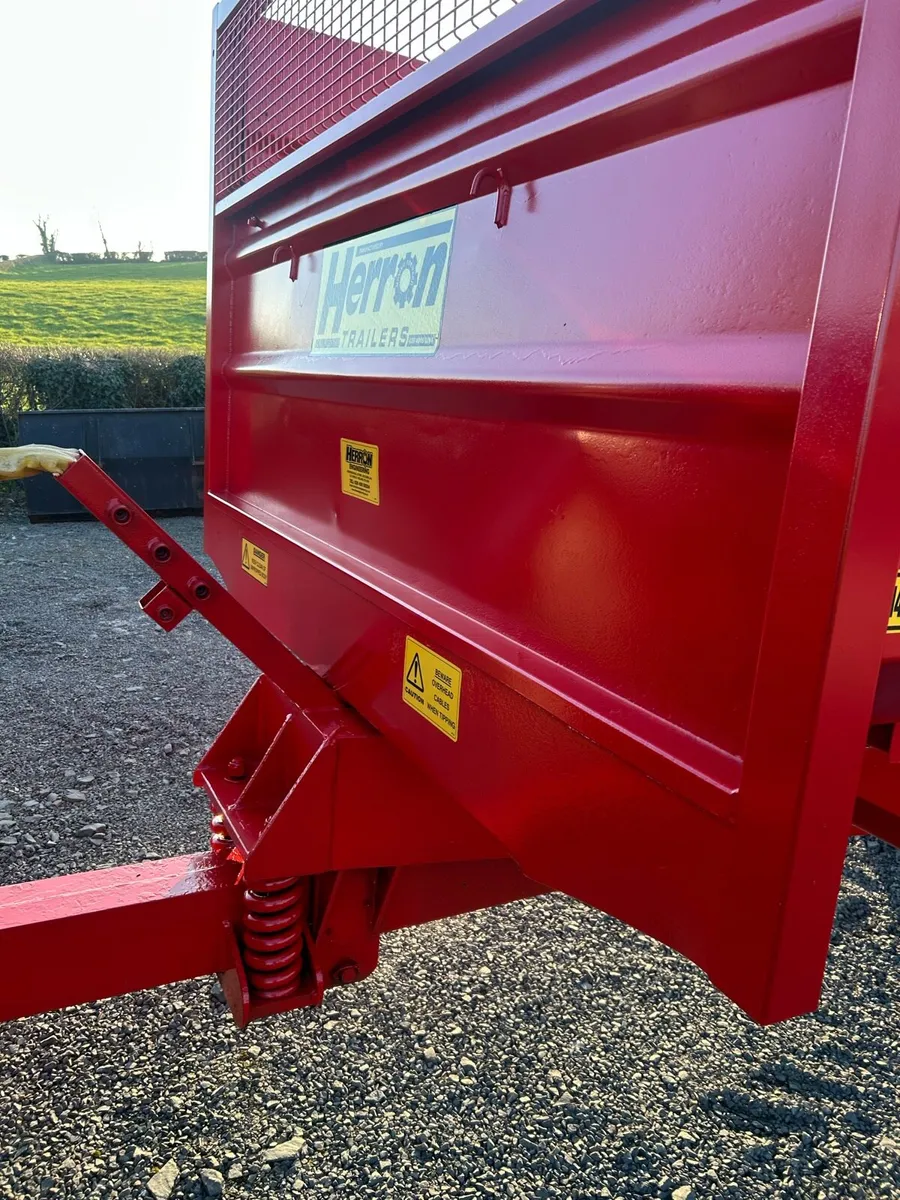 Grain Trailer - Image 4