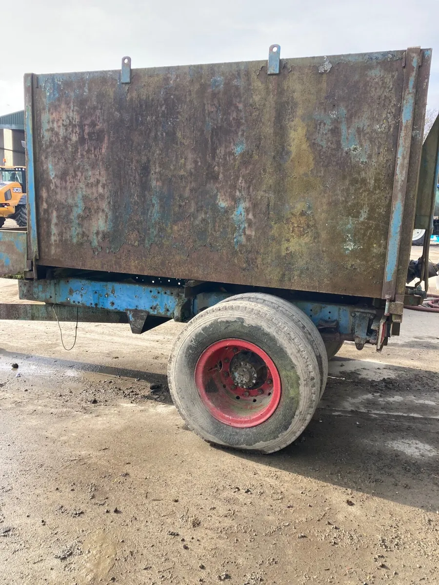 Water tanker - Image 1