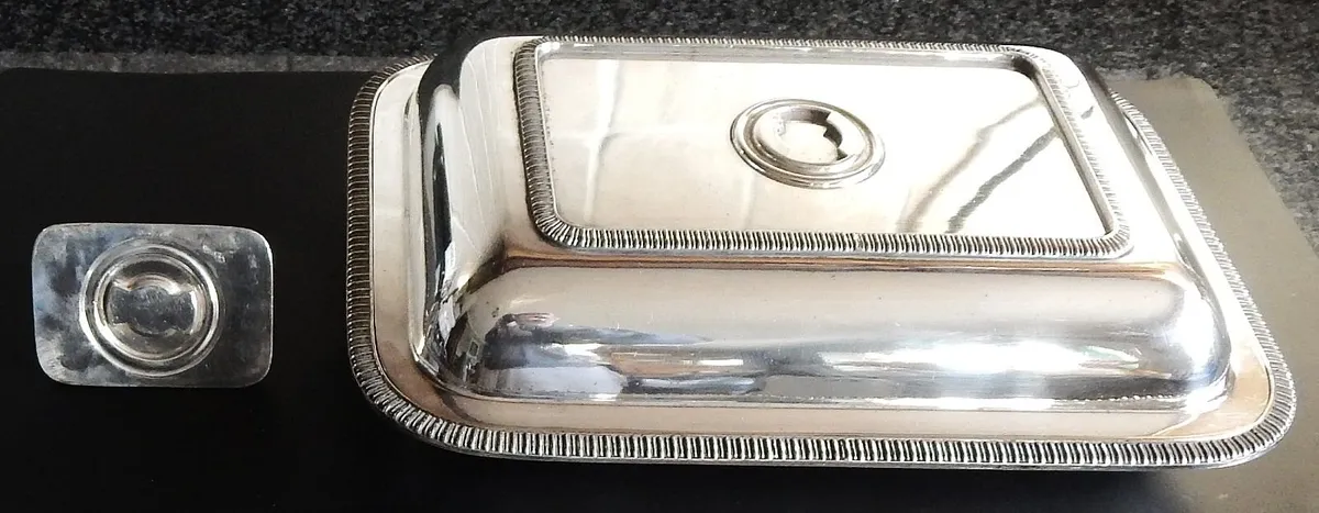 Sheffield Silver Plated Entree Dish - Image 4