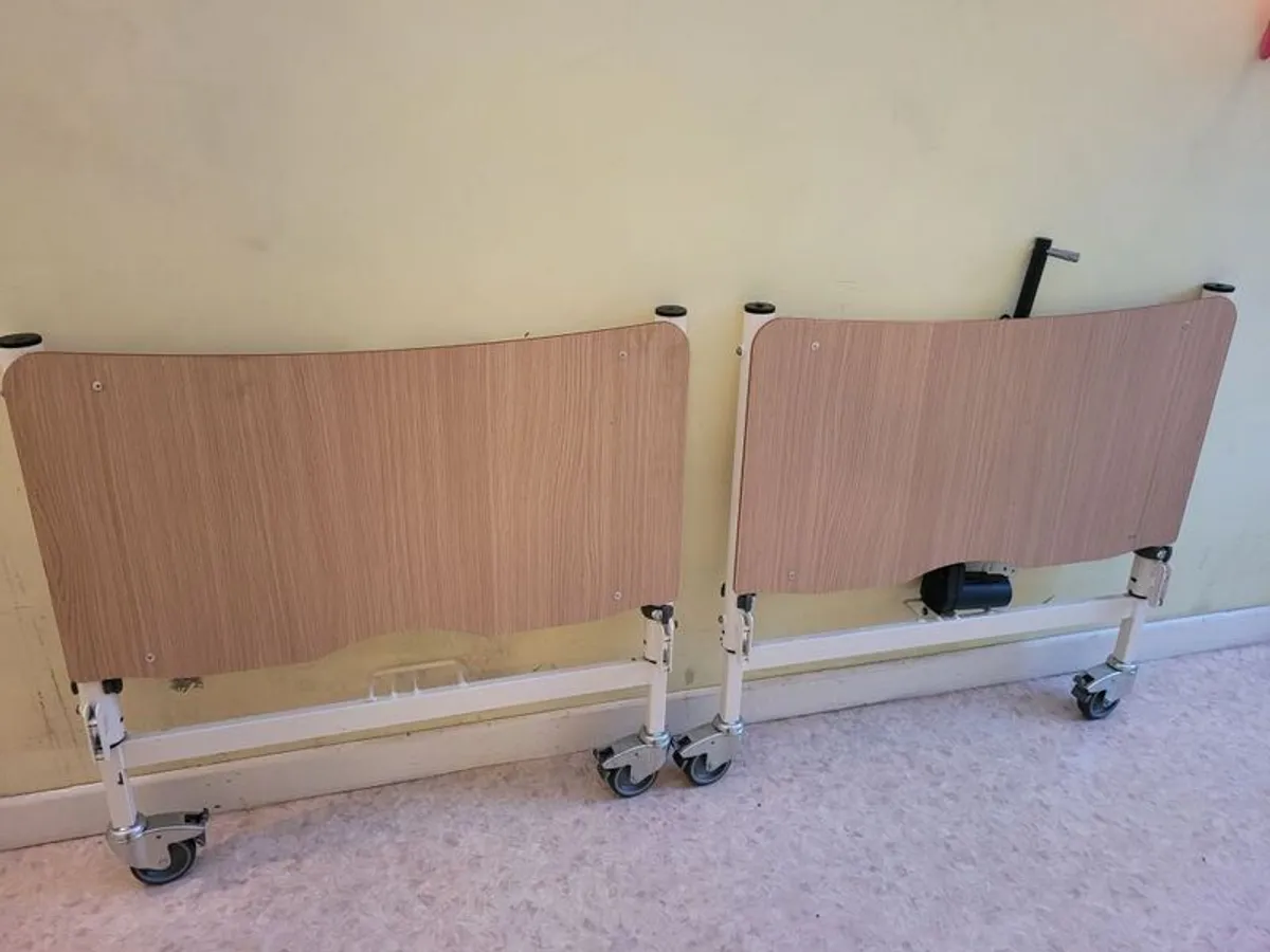 Medical Bed Like New. Linak DK 6430 Nordborg. Production Date 2021. - Image 3