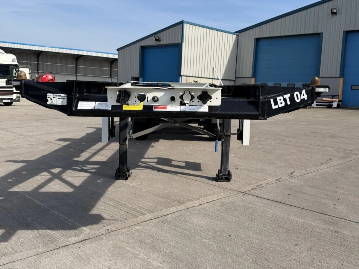 2022 KRONE SLIDING SKELETAL TRAILER - Image 2