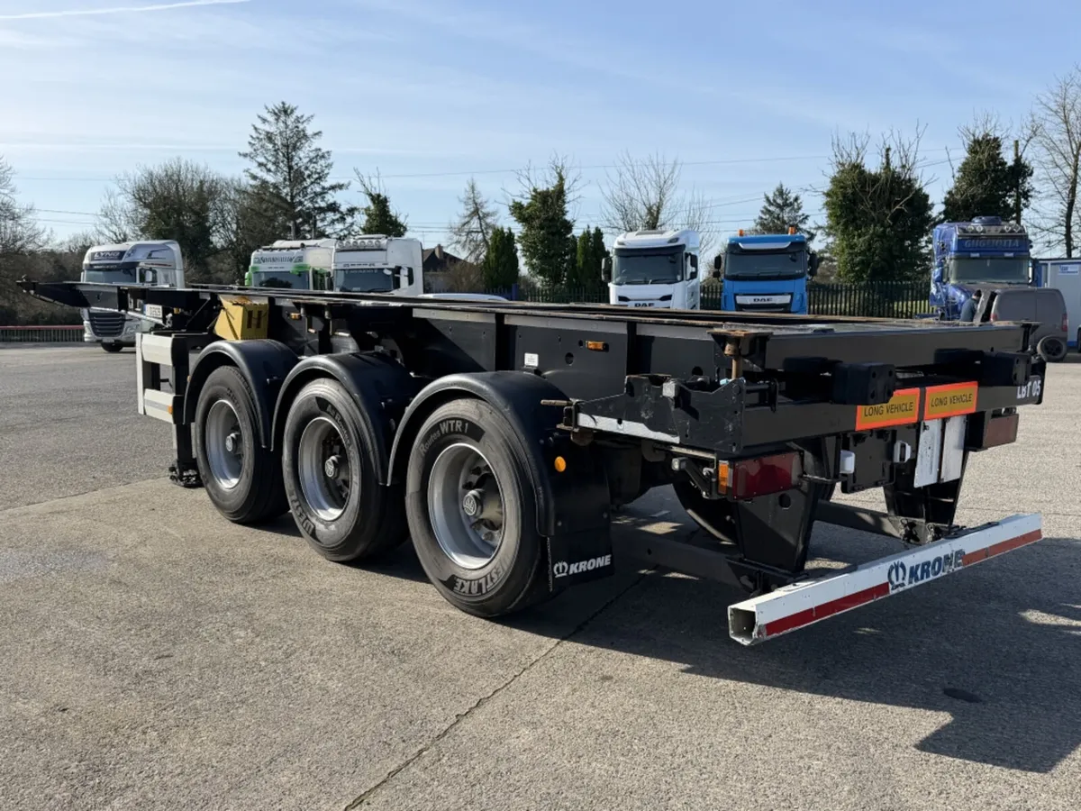 2022 KRONE SLIDING SKELETAL TRAILER - Image 4