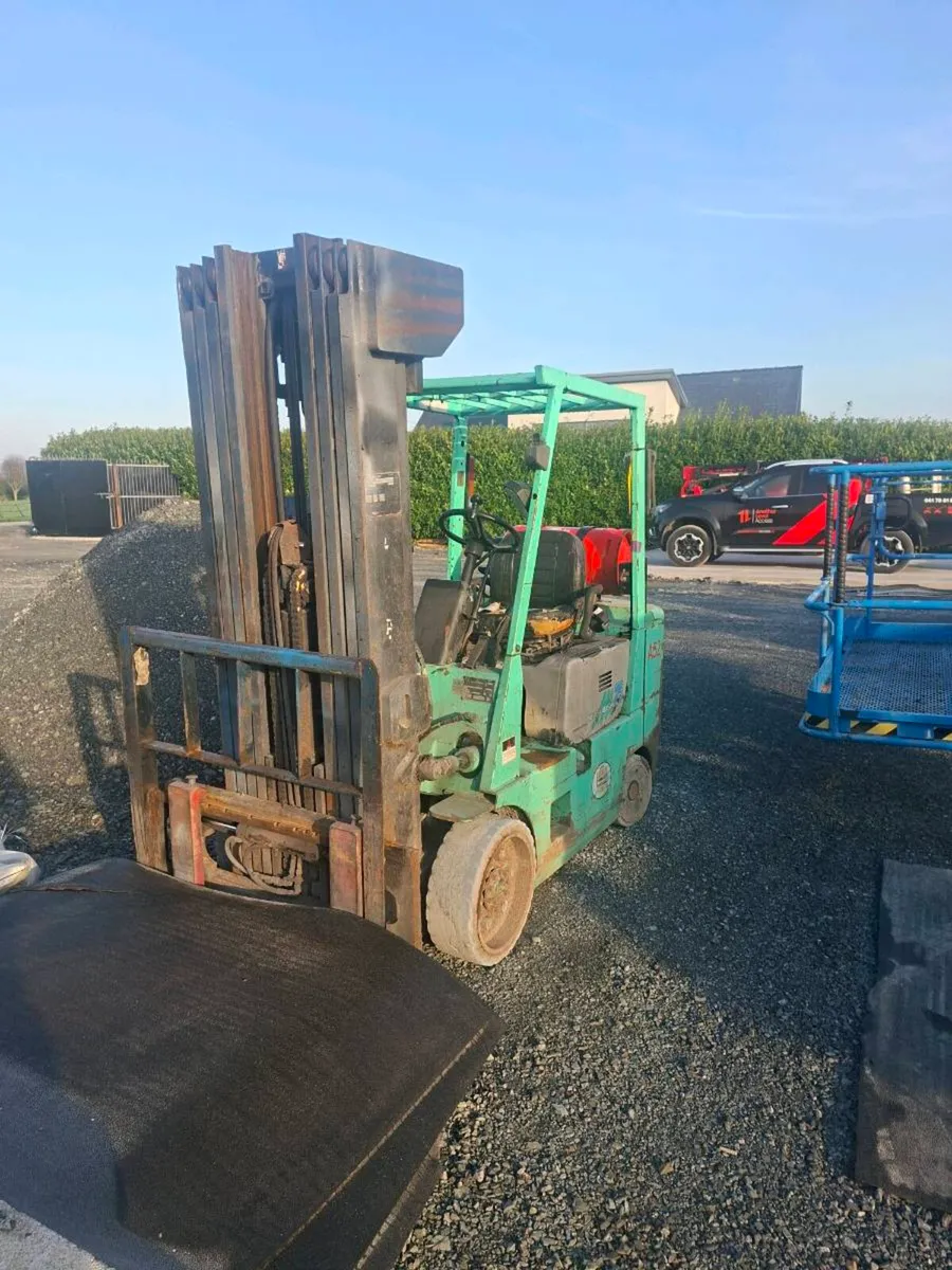 Mitsubishi 2.5 ton forklift - Image 3