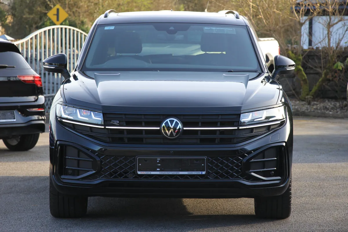 Touareg R Line Black Edition 286Bhp 2 seats - Image 2