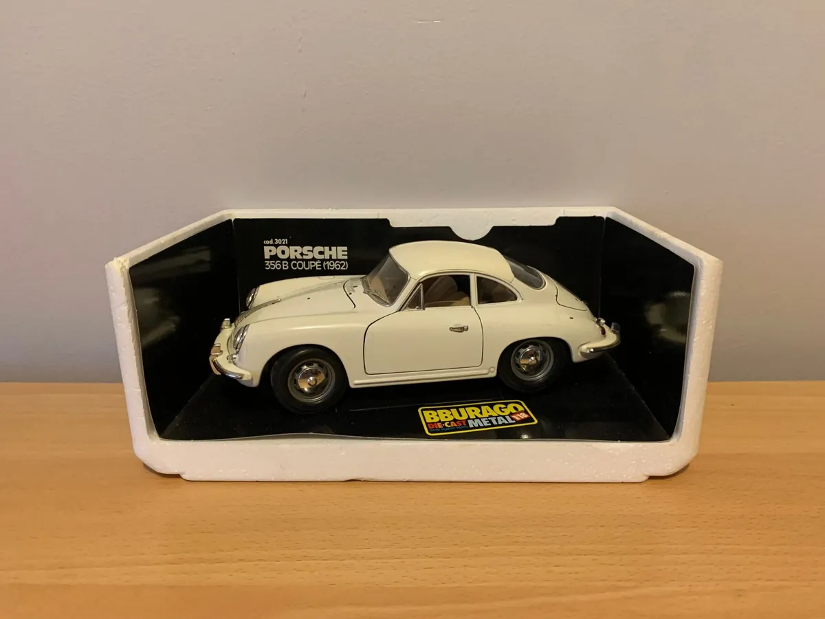 Porsche 356 B Coupé (1962) 1/18 Burago Model Car - Image 2