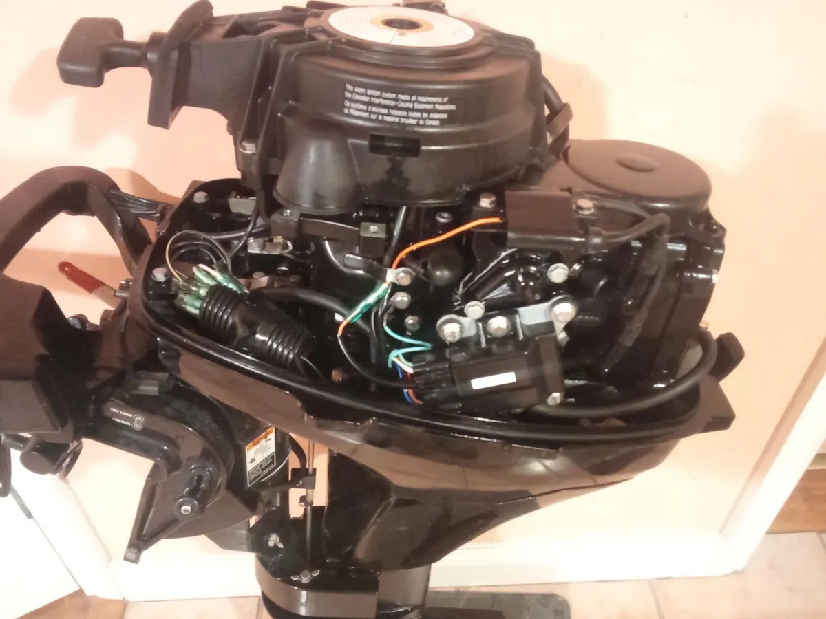 4-stroke outboard MERCURY-9,9 hp - Image 4