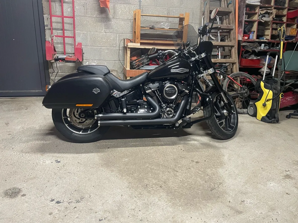 Harley Davidson Sport Glide 2019 - Image 1