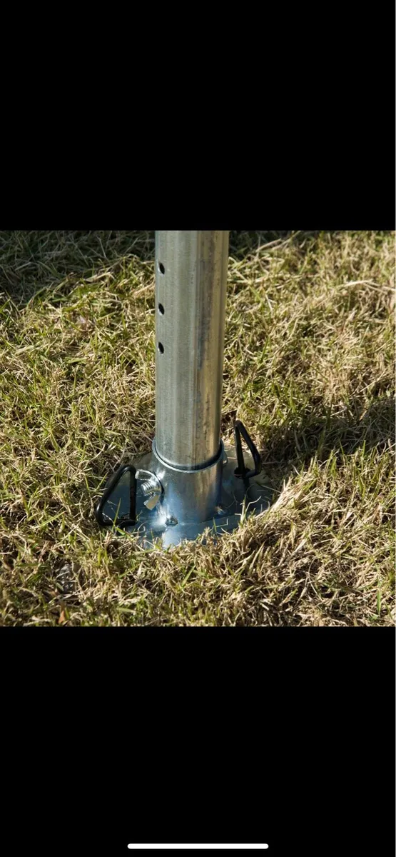 Marquee Holds 45 people - Image 3