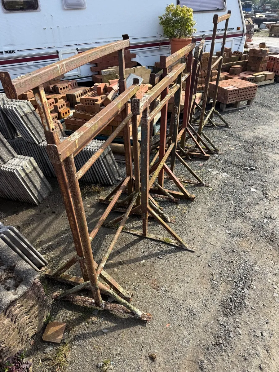 Nine trestles. - Image 1