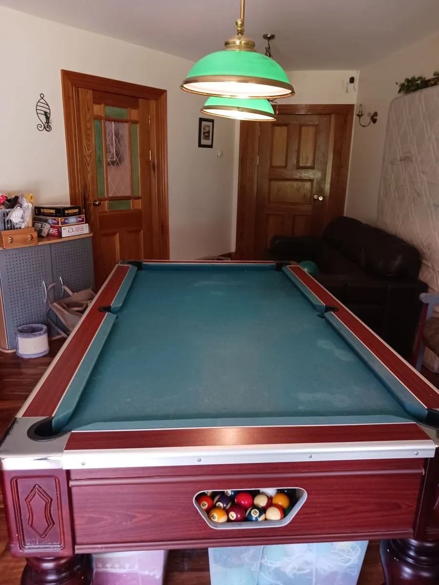 Pool table - Image 2