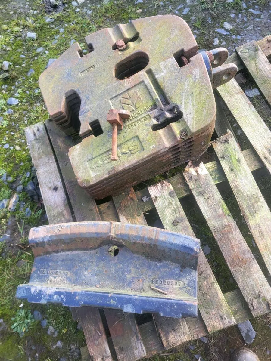 Newholland fan weights and carrier - Image 1