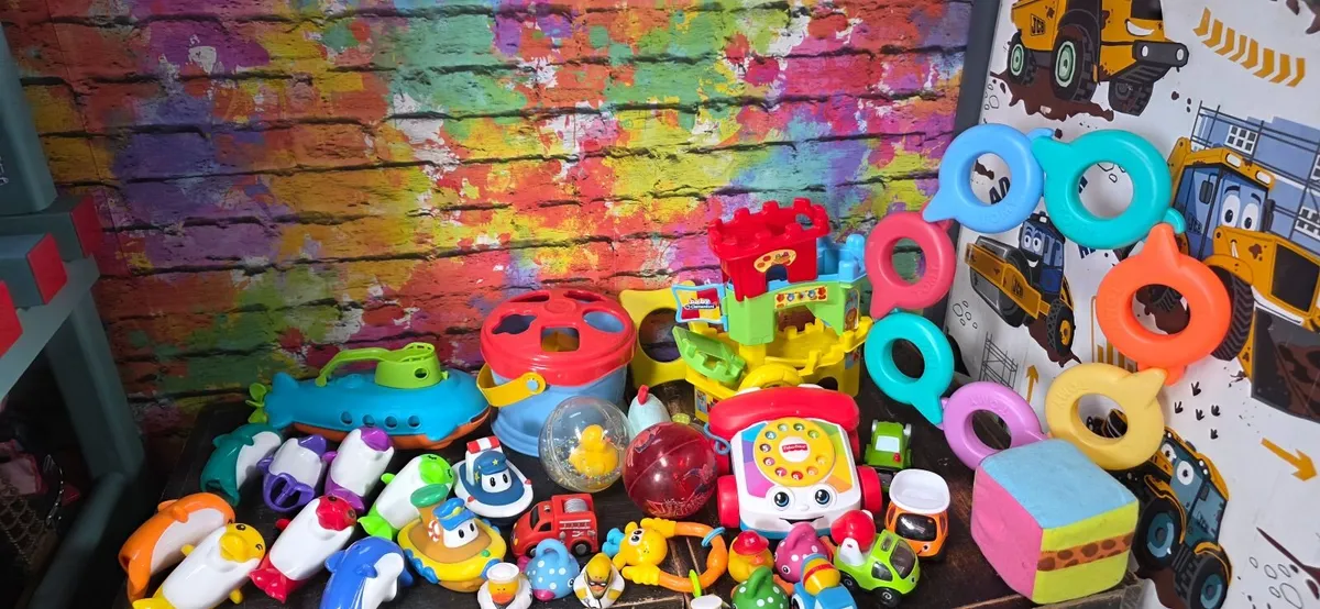 Large set of infant/toddler toys - Image 1