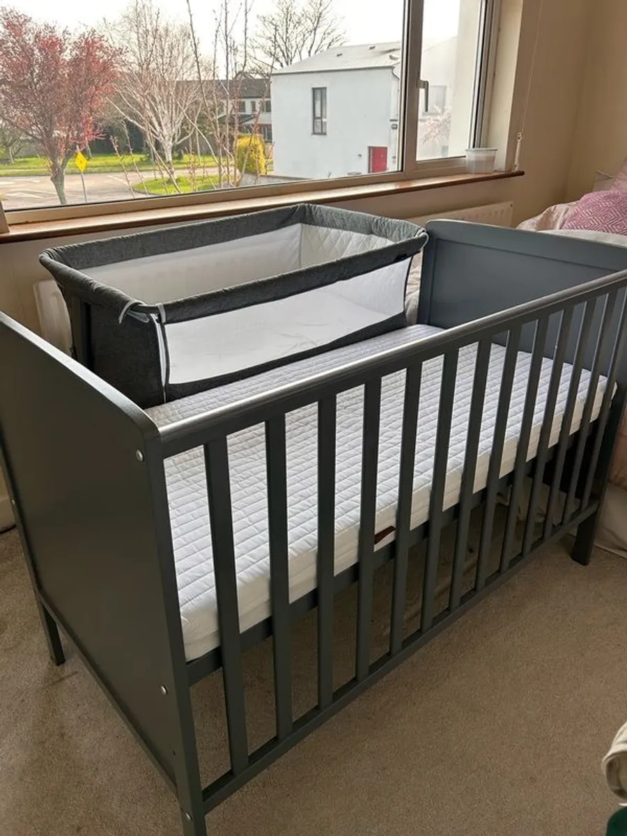 Crib - Image 1
