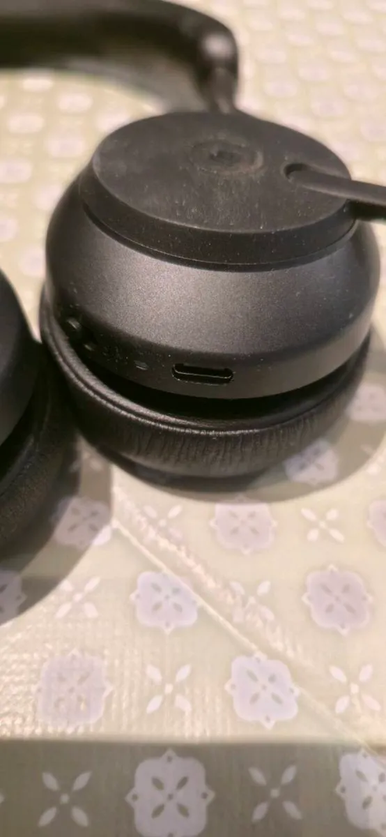 JABRA Evolve2 65 Top Class Headphones BLUETOOTH - Image 3