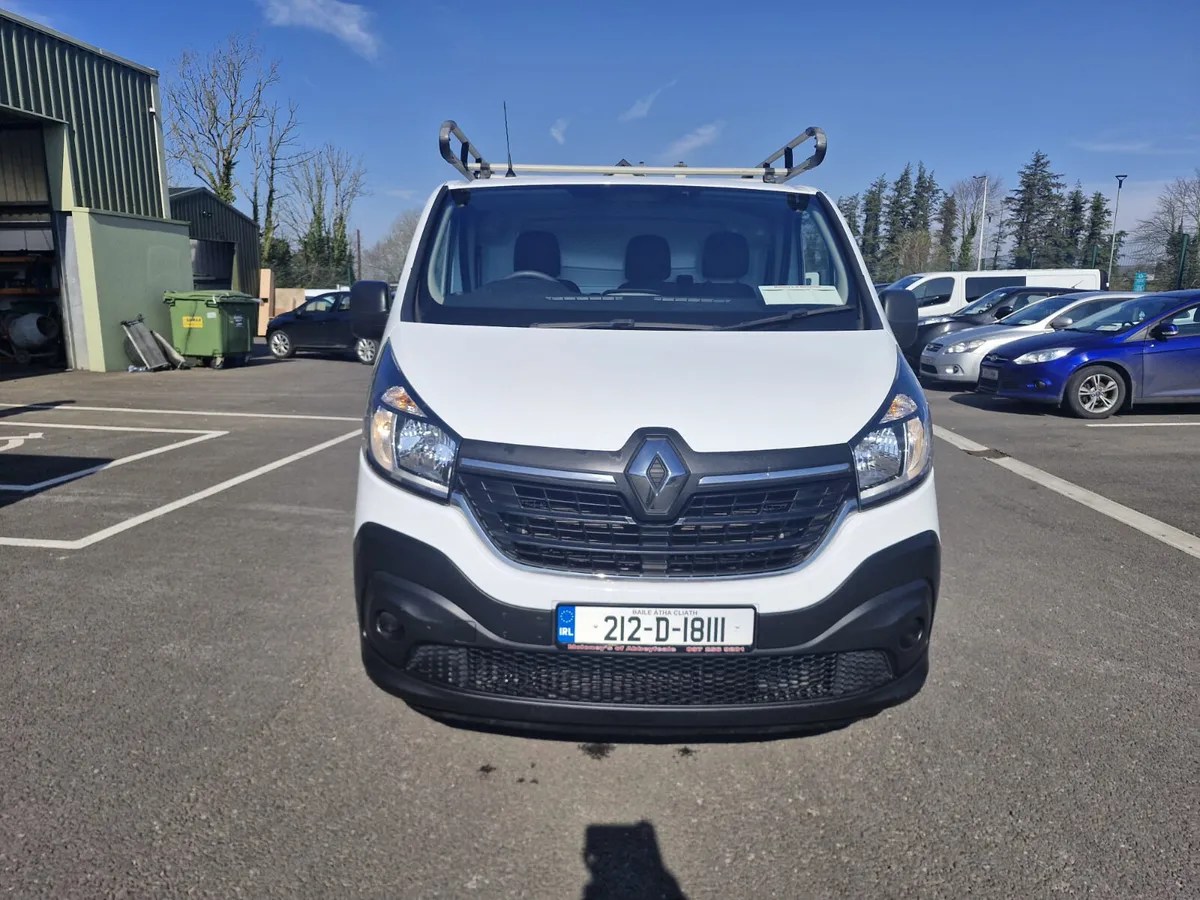Renault Trafic 2021 - Image 2