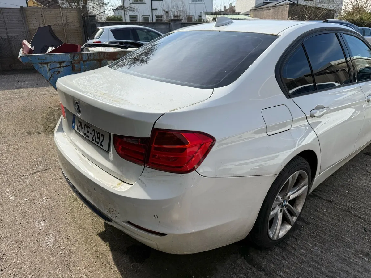 Bmw 320F30 2 diesel manual - Image 3