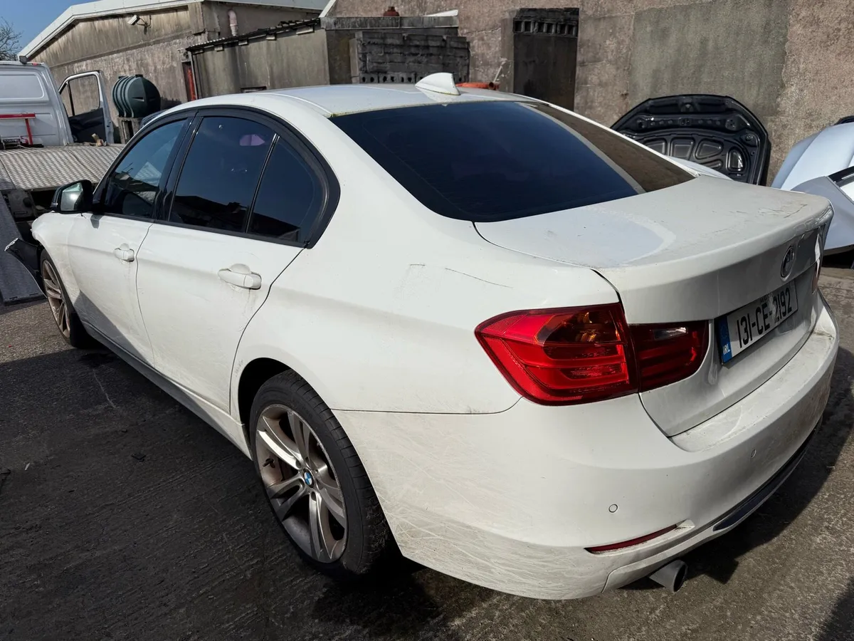 Bmw 320F30 2 diesel manual - Image 4