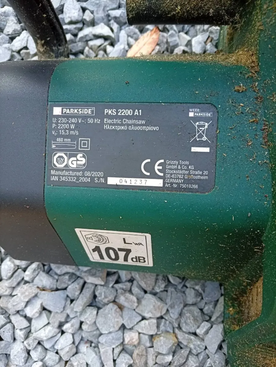 Electric chainsaw - Image 2