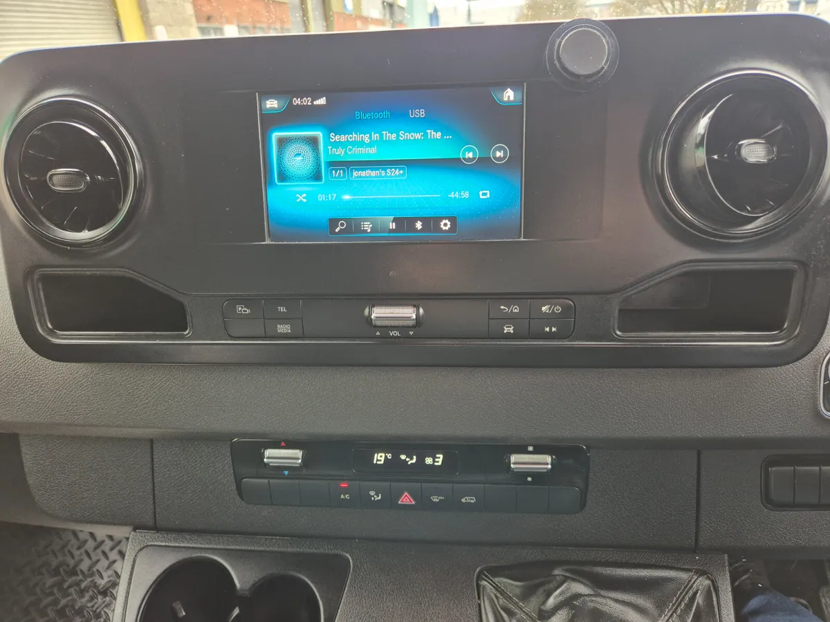 2019 Mercedes-Benz Sprinter FSH - Image 3