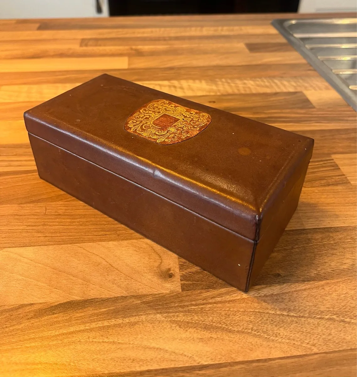 Vintage British Made Leather Jewellery Box - Image 1