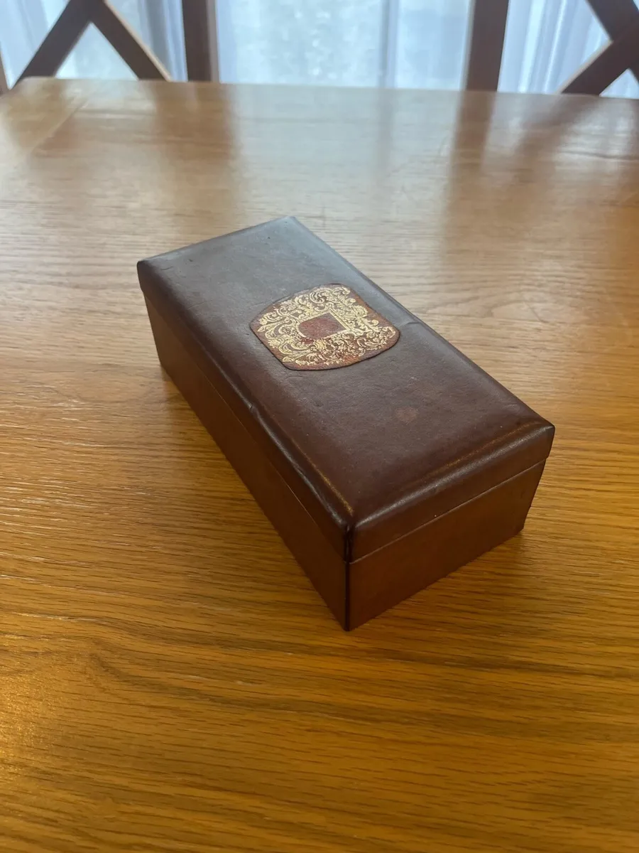 Vintage British Made Leather Jewellery Box - Image 4