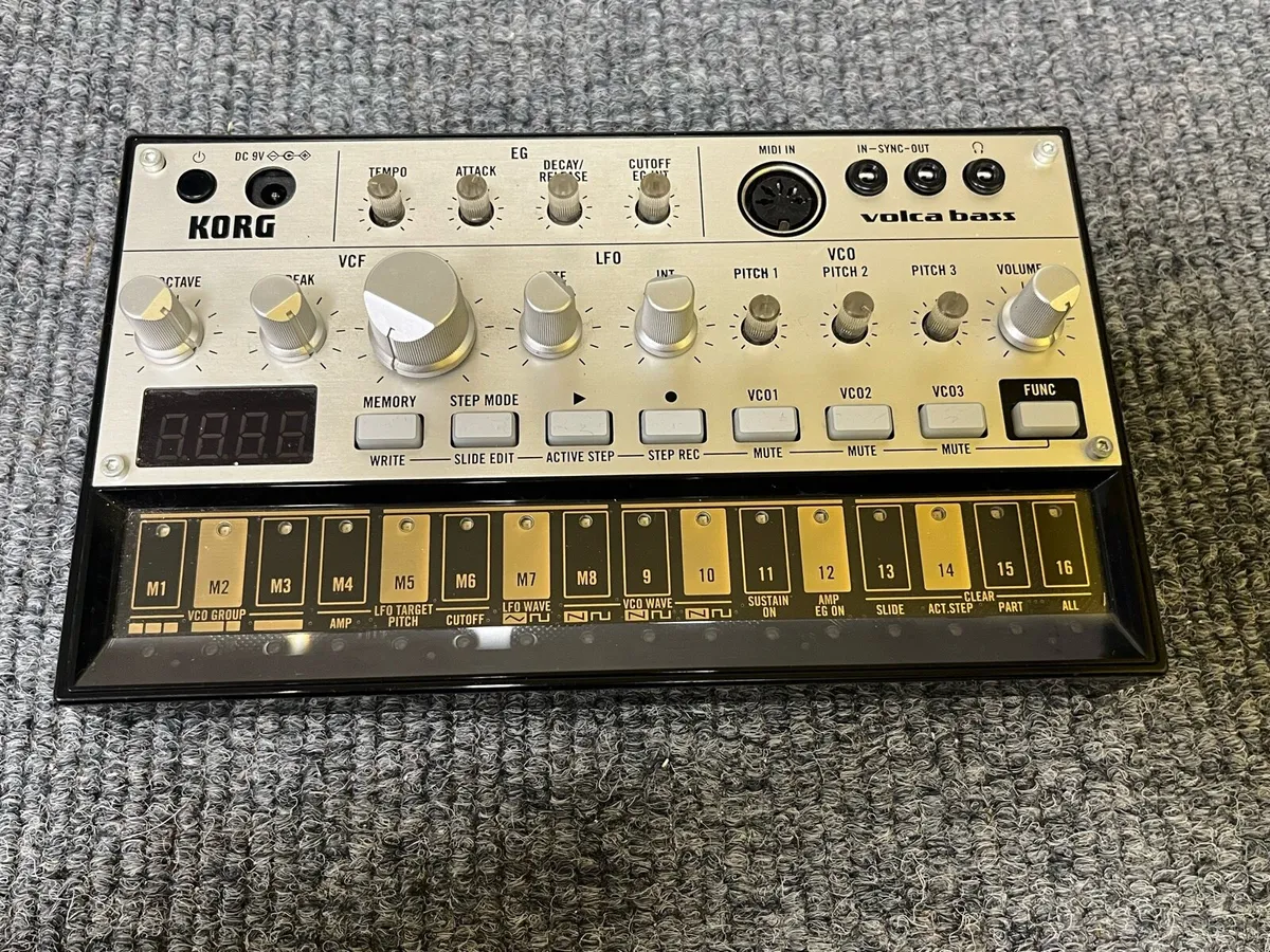 Korg Volca Bass (no battery) - Image 4