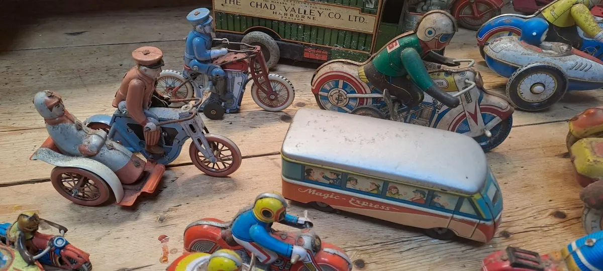 Collection tin plate toys - Image 1