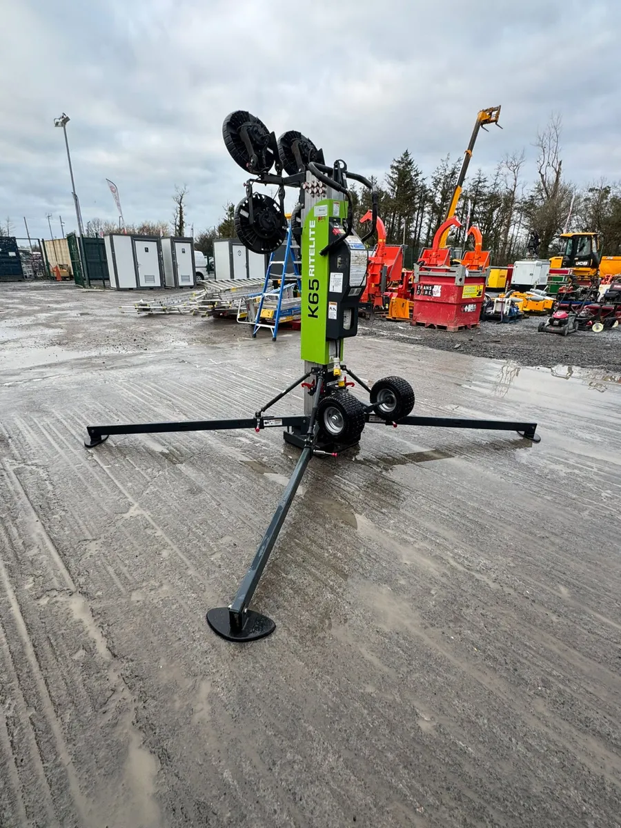 110V Extendable Ground Light – Site Lighting Tower - Image 4