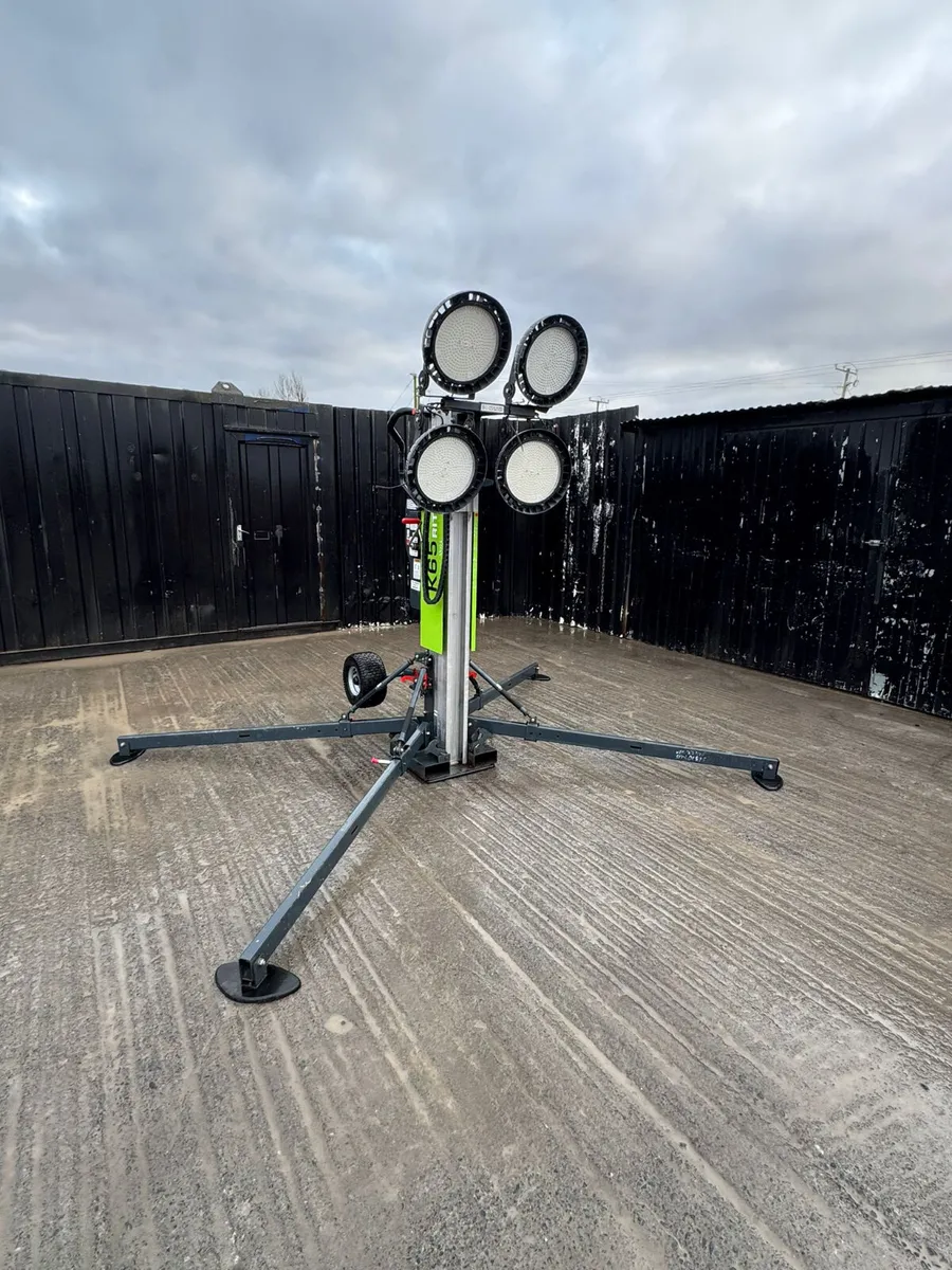 110V Extendable Ground Light – Site Lighting Tower - Image 1