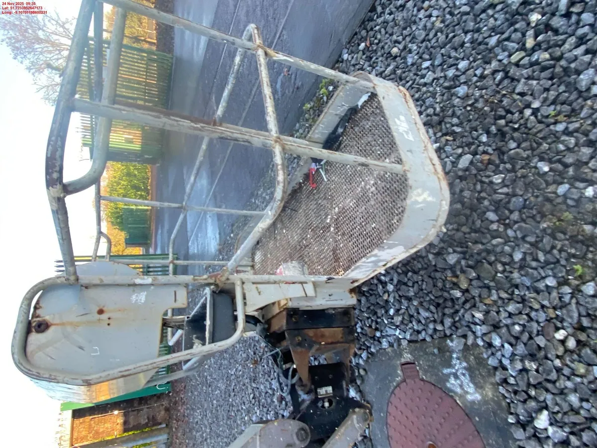 Genie & Manitou Diesel Booms - Image 4