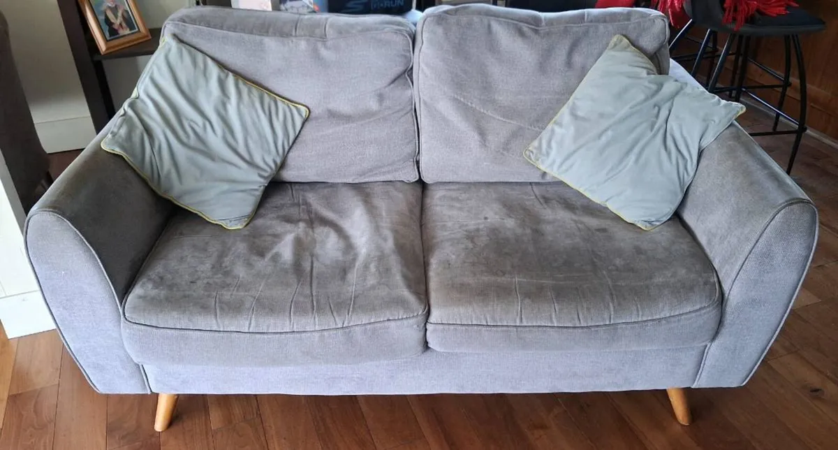 Suite of furniture - Image 4