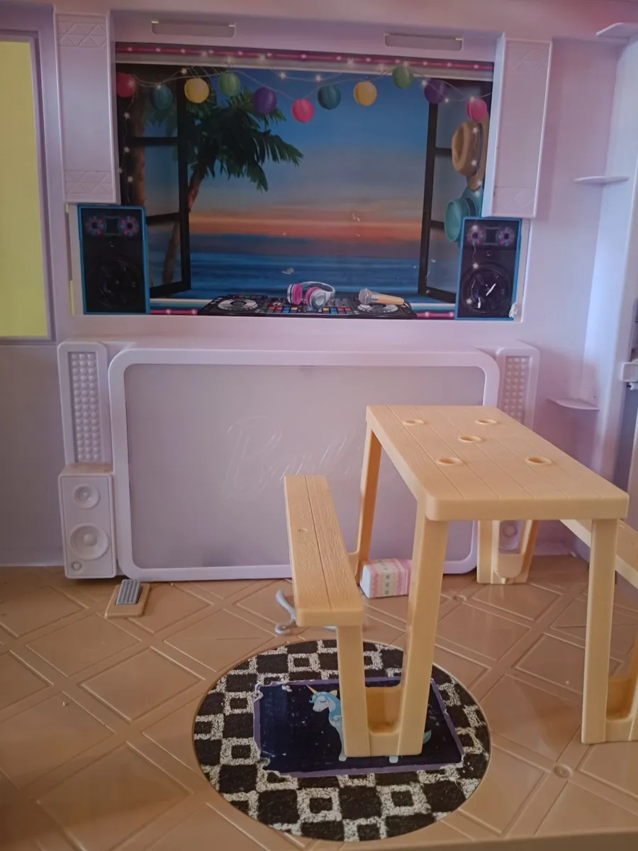 Barbie dreamhouse - Image 4