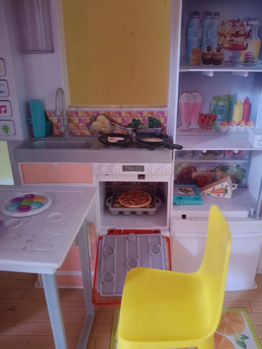 Barbie dreamhouse - Image 3