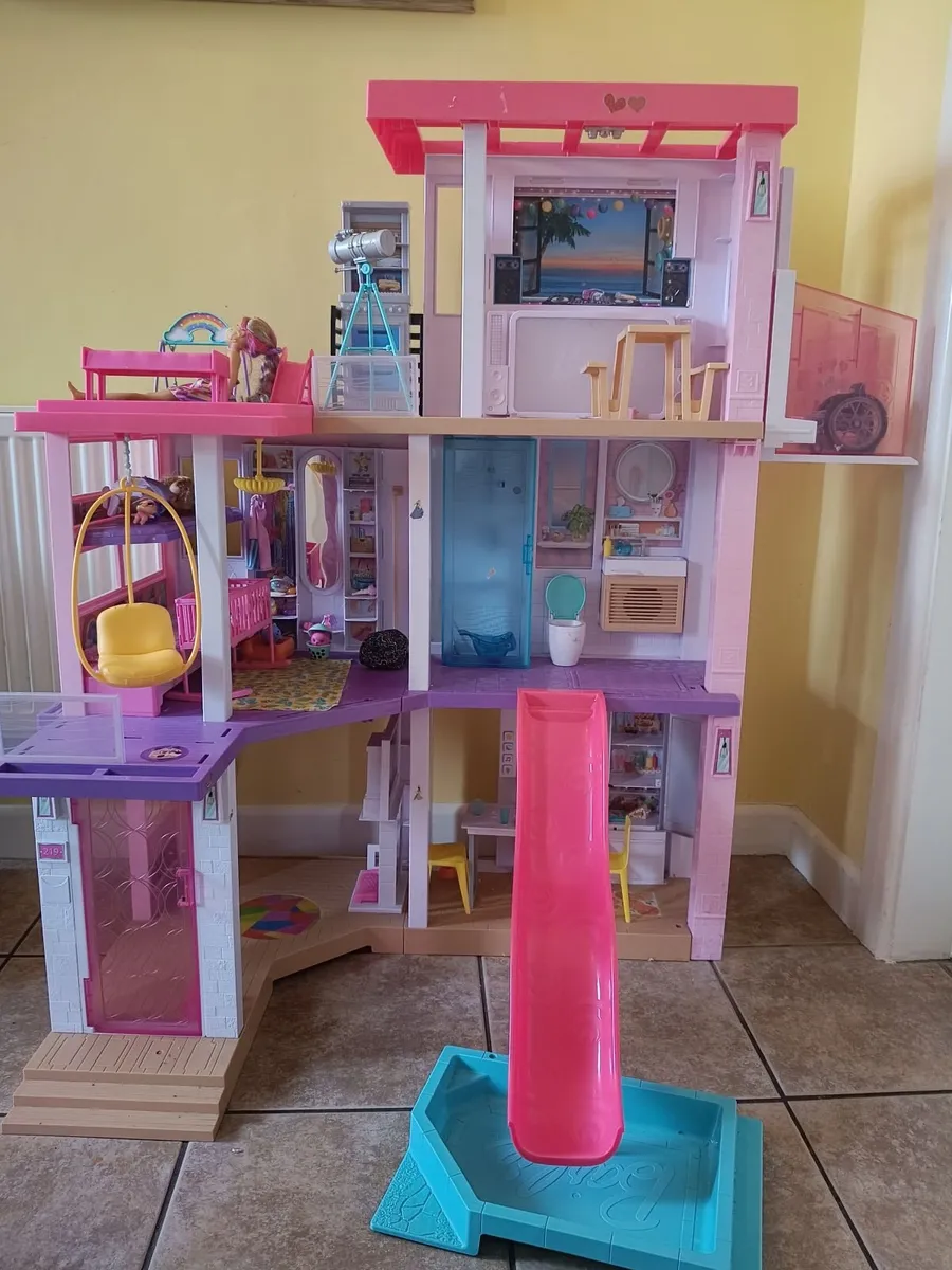 Barbie dreamhouse - Image 1