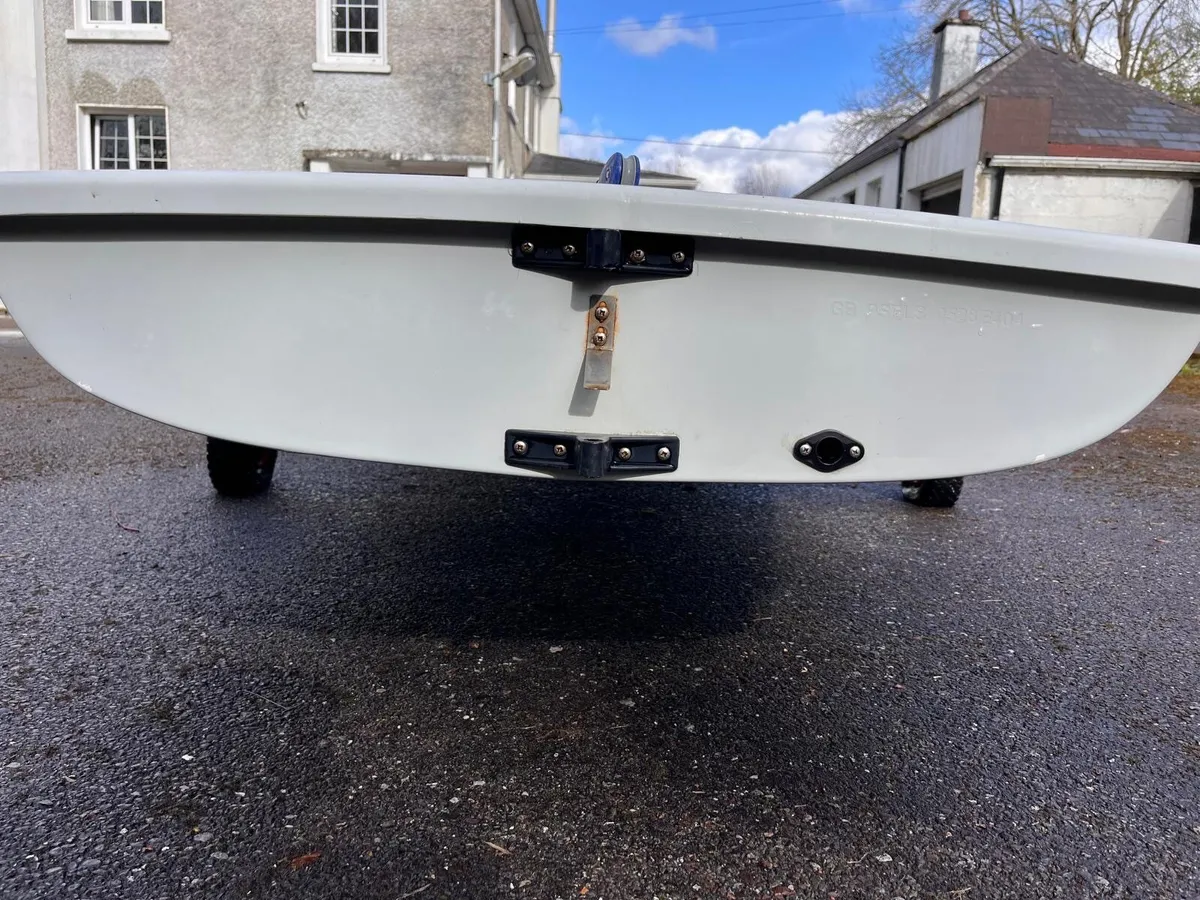 Laser Dinghy 180590 Radial and 4.7 rig - Image 3